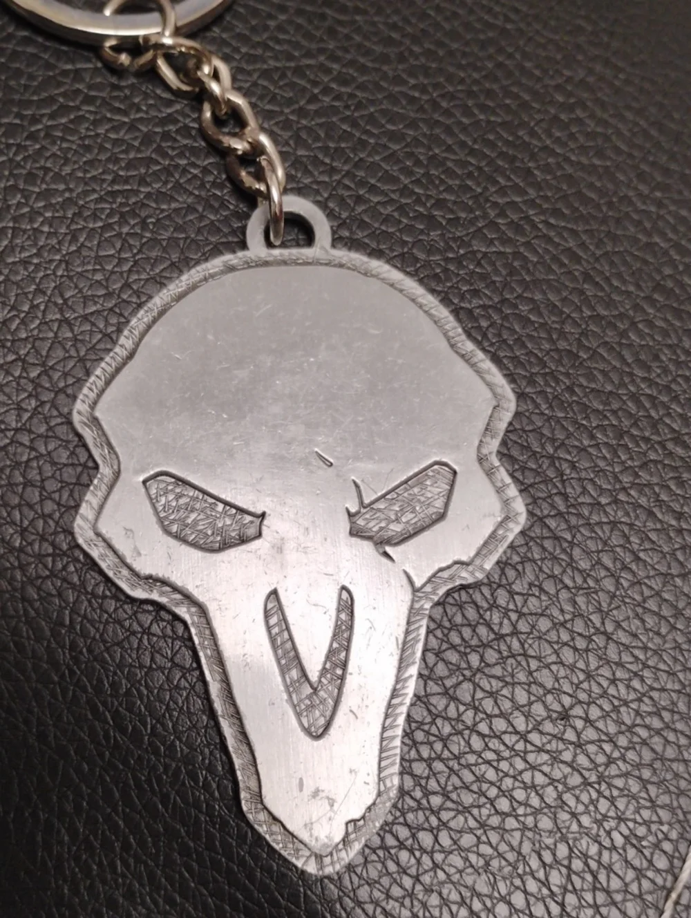 2017 BLIZZARD OVERWATCH REAPER MASK KEYCHAIN CHARM GOOD CONDITION